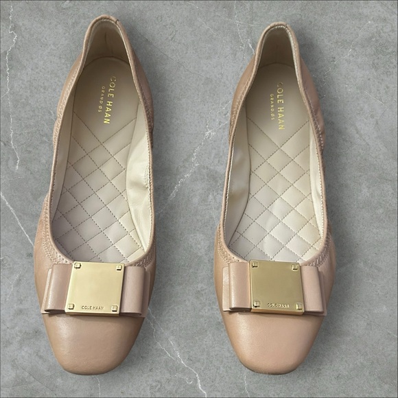 Cole Haan Women’s Tali Bow Ballet Flat / Tan 9B - Picture 2 of 9